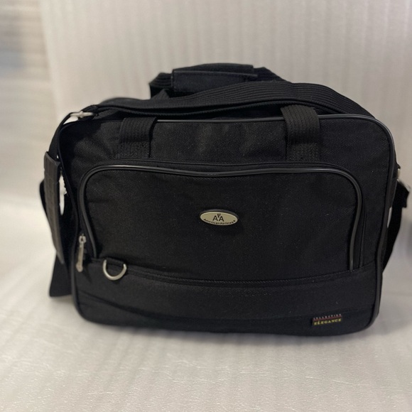 Black American Airlines Elegance Collection Travel Tote Bag - Picture 3 of 16